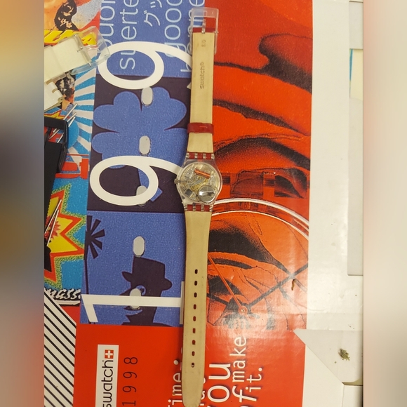 Swatch Watch STRAWBERRY JAM LK243 2004 Standard Ladies Rare Swiss Made Quartz - Picture 7 of 8